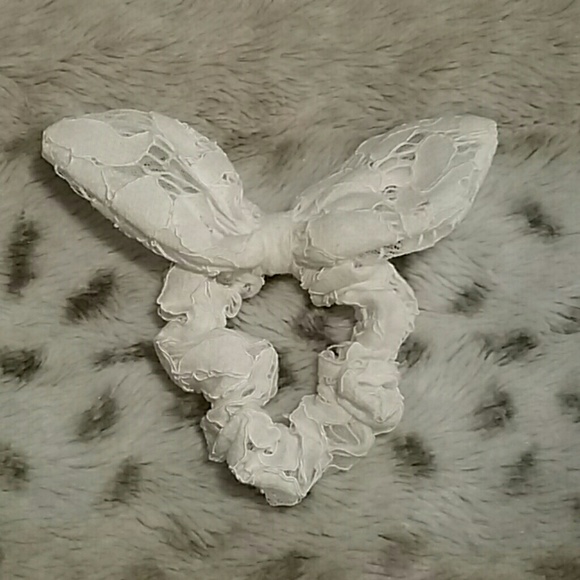 ☆SOLD!☆ Scrunchies - Picture 2 of 7